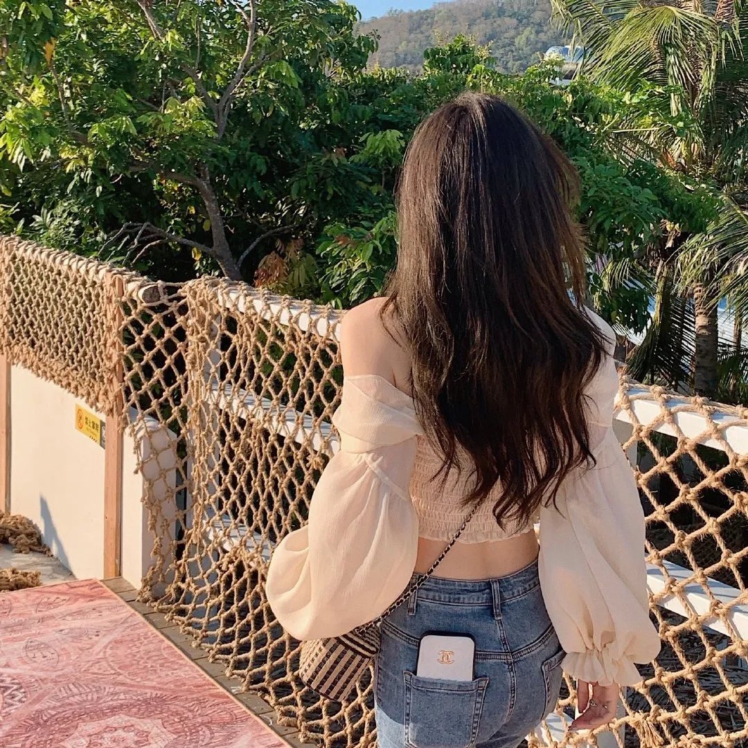 迎风的青春海报